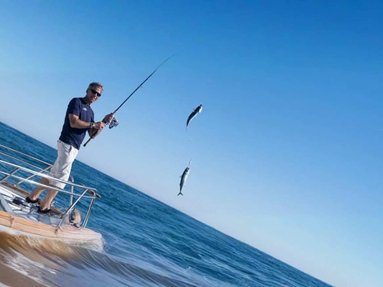 "Chárter de Pesca en Alta Mar en Dubái - 4 Horas en un Yate Privado en Emiratos Árabes Unidos, Sharjah", photo 2