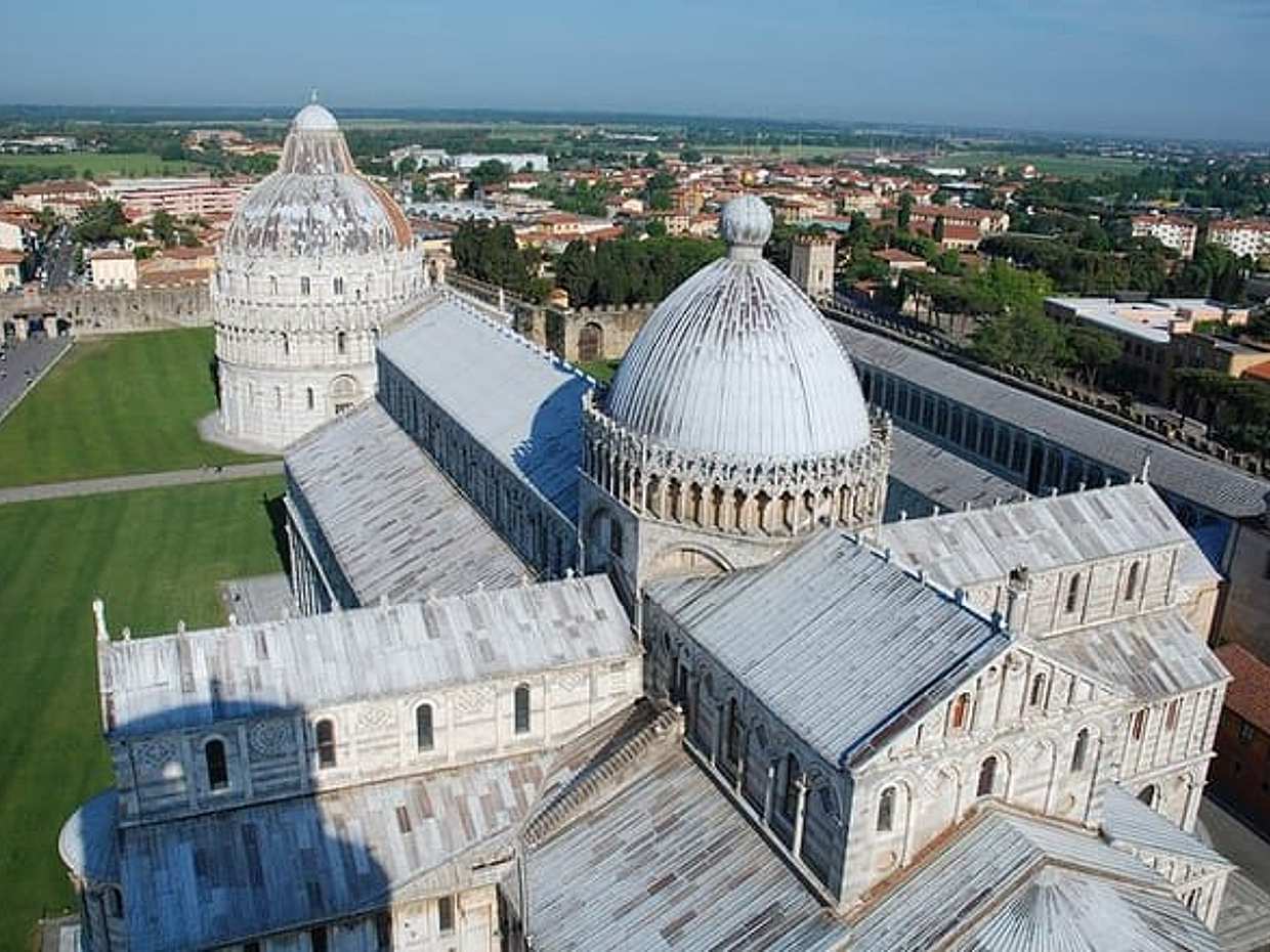 PRIVATE Full-Day Tour around Pisa and Lucca from Florence, photo 3
