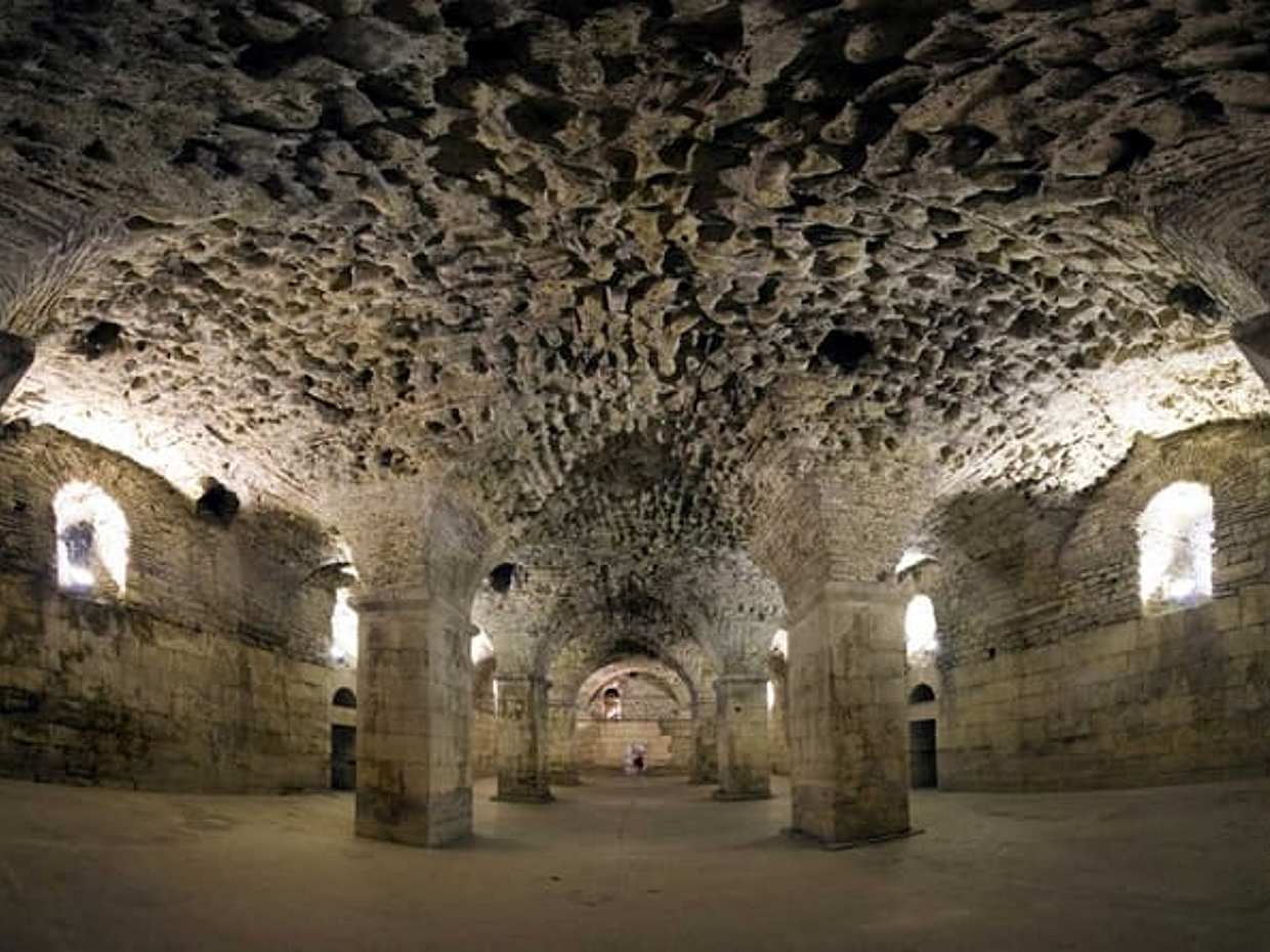 Evening Group Walking Tour - Split Old City Diocletian's Palace, photo 5