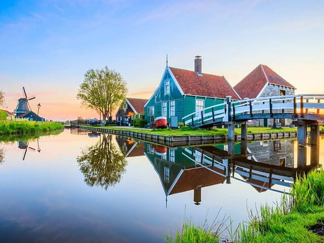 Private day trip from Amsterdam to Zaanse Schans, 3h Sightseeing in Netherlands, photo 2