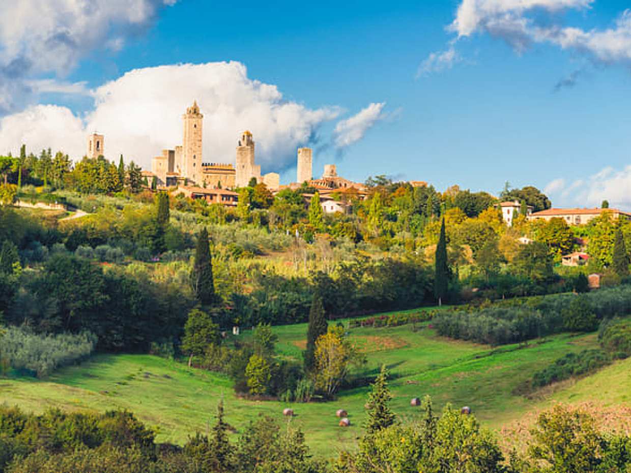 Discover Tuscany in one day from Rome: Siena and San Gimignano small group tour with food and wine tasting