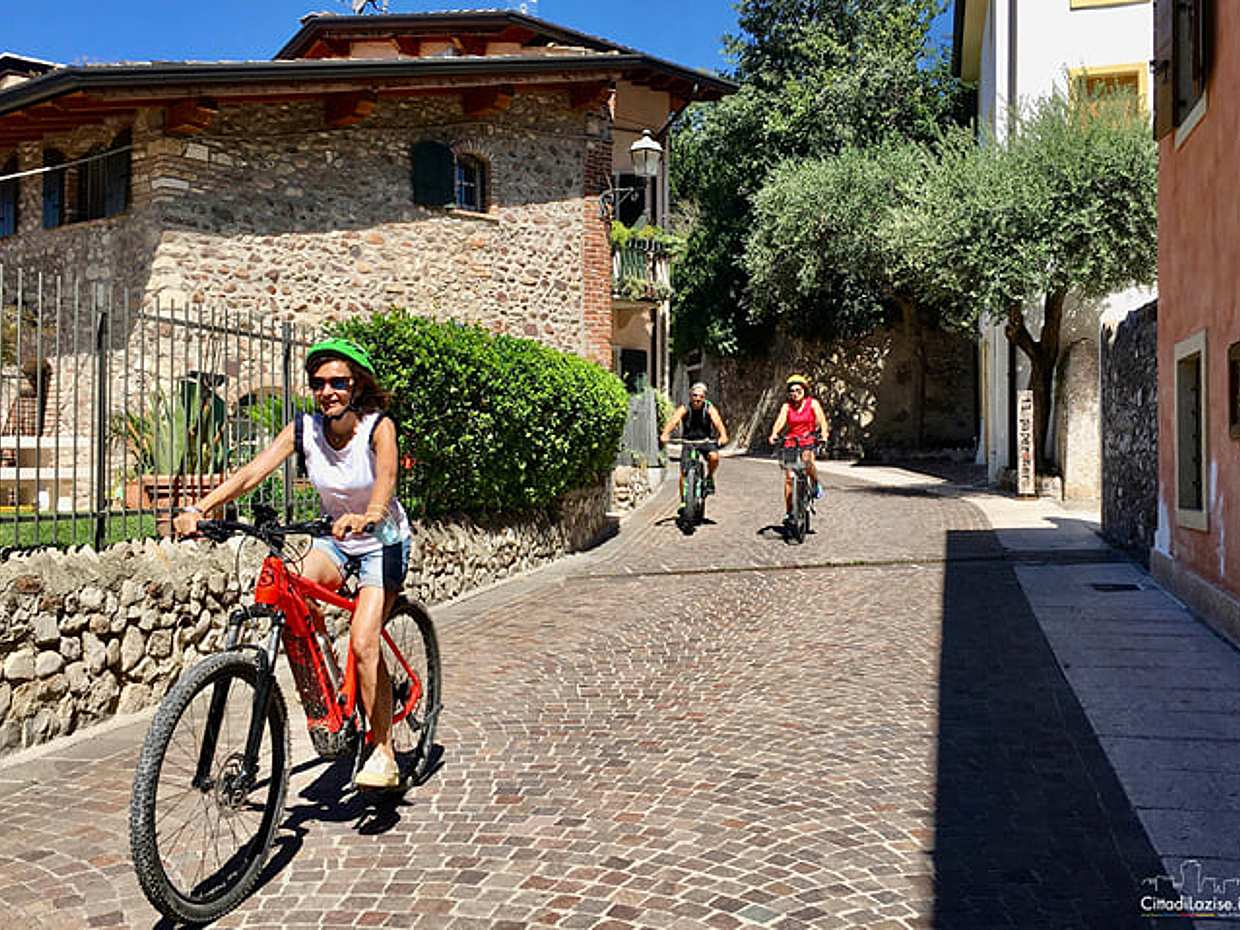 E-Bike tour and wine tasting in Lazise, photo 4