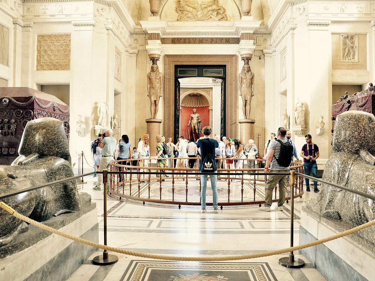 Vatican Museums And Sistine Chapel Skip-The-Line Walking Tour in Rome, Italy, photo 4