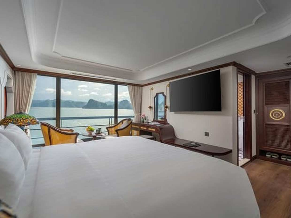 5-Star Ha Long Bay Luxury Cruise & Elegant Overnight Escape, photo 2