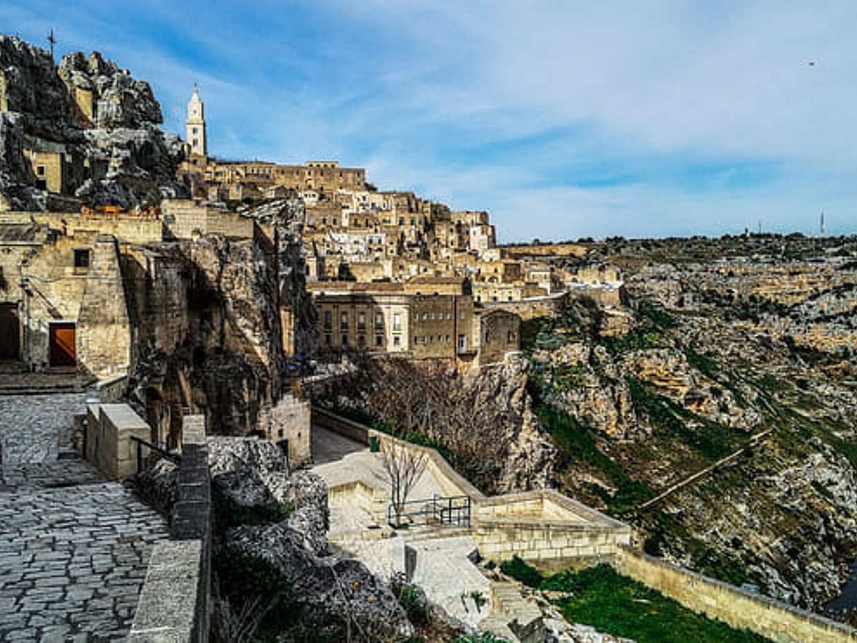 Group Guided Tour - Matera 2 hours