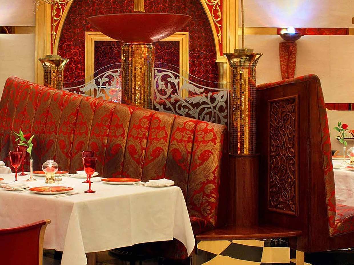 Dubai Inside Burj Al Arab Tour (7 star hotel) with Dinner and Transfers in United Arab Emirates, photo 4