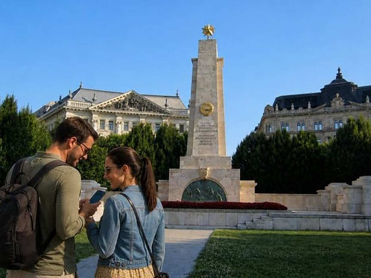 Budapest Scavenger Hunt & Highlights Self-Guided Walking Tour in Hungary, photo 5
