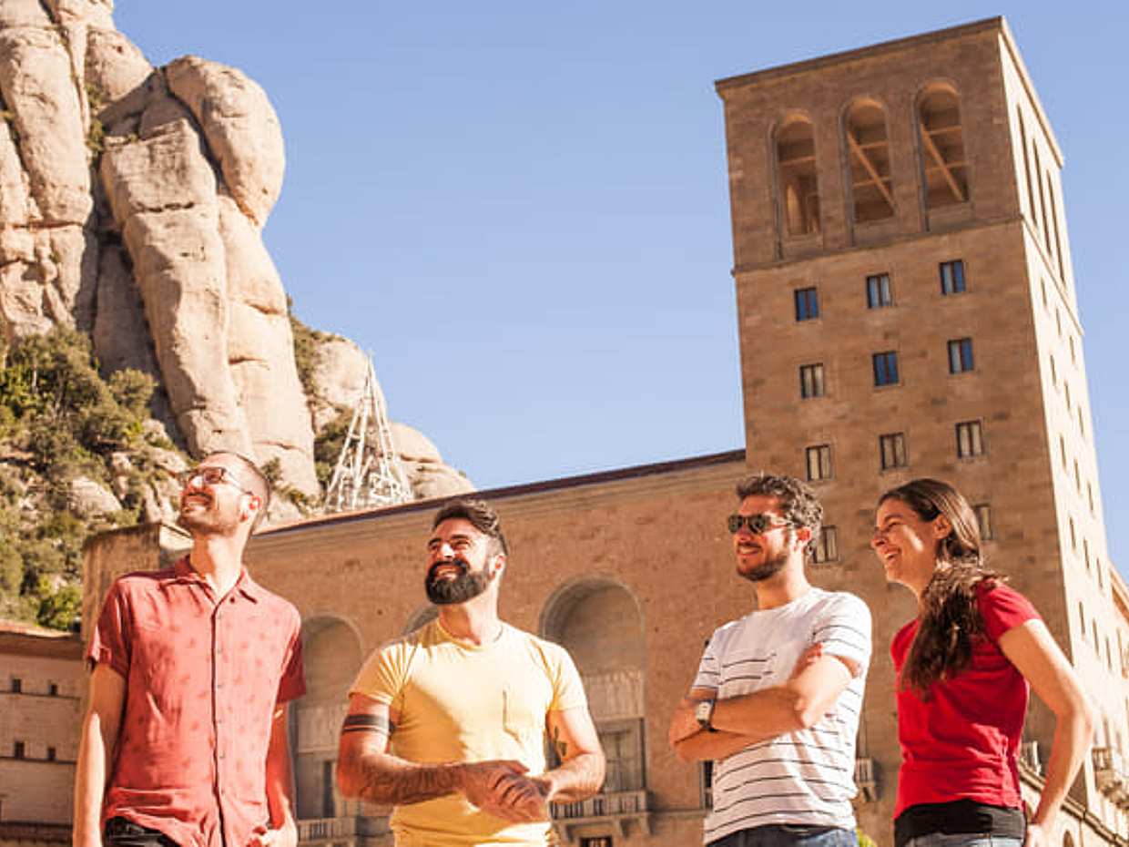 Montserrat, comida y vino, España