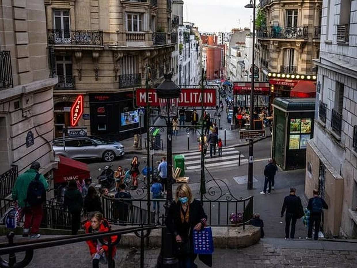 6 Hrs Le Marais and la Vallée Village Tour with CDG pick up, photo 4