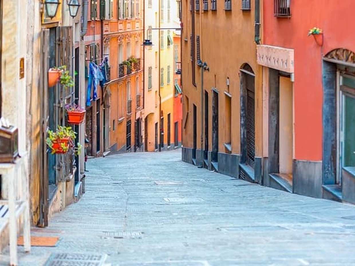 Genoa "Caruggi" Maze: Medieval Walking Tour & Game in Italy, photo 5