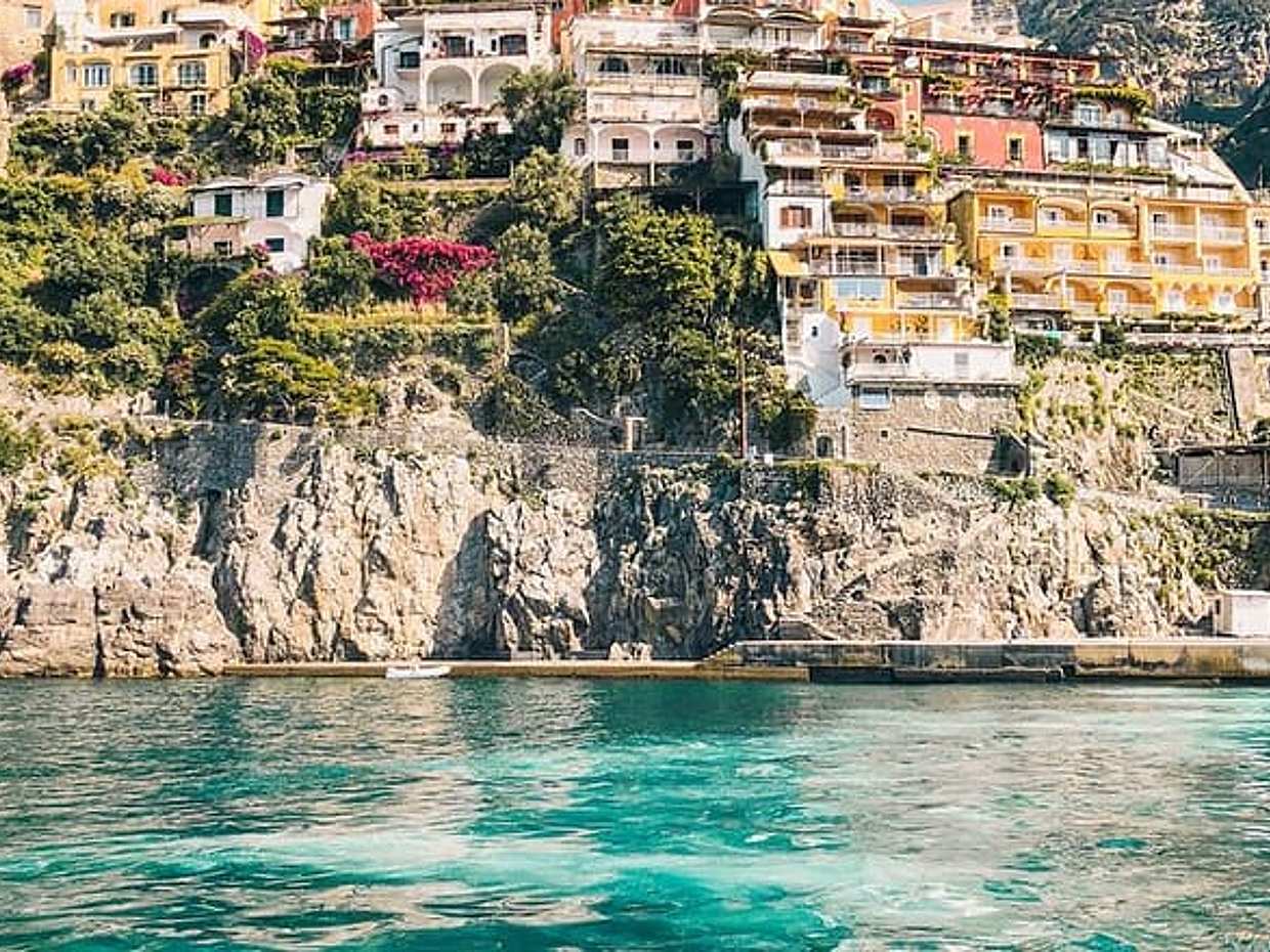 8 Hours Private Tour in Naples, Sorrento, Amalfi and Salerno