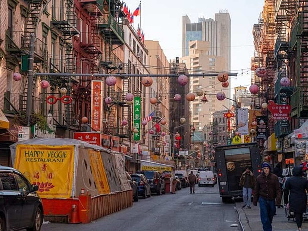 Contrasts Tour in New York City: English/Spanish, photo 2