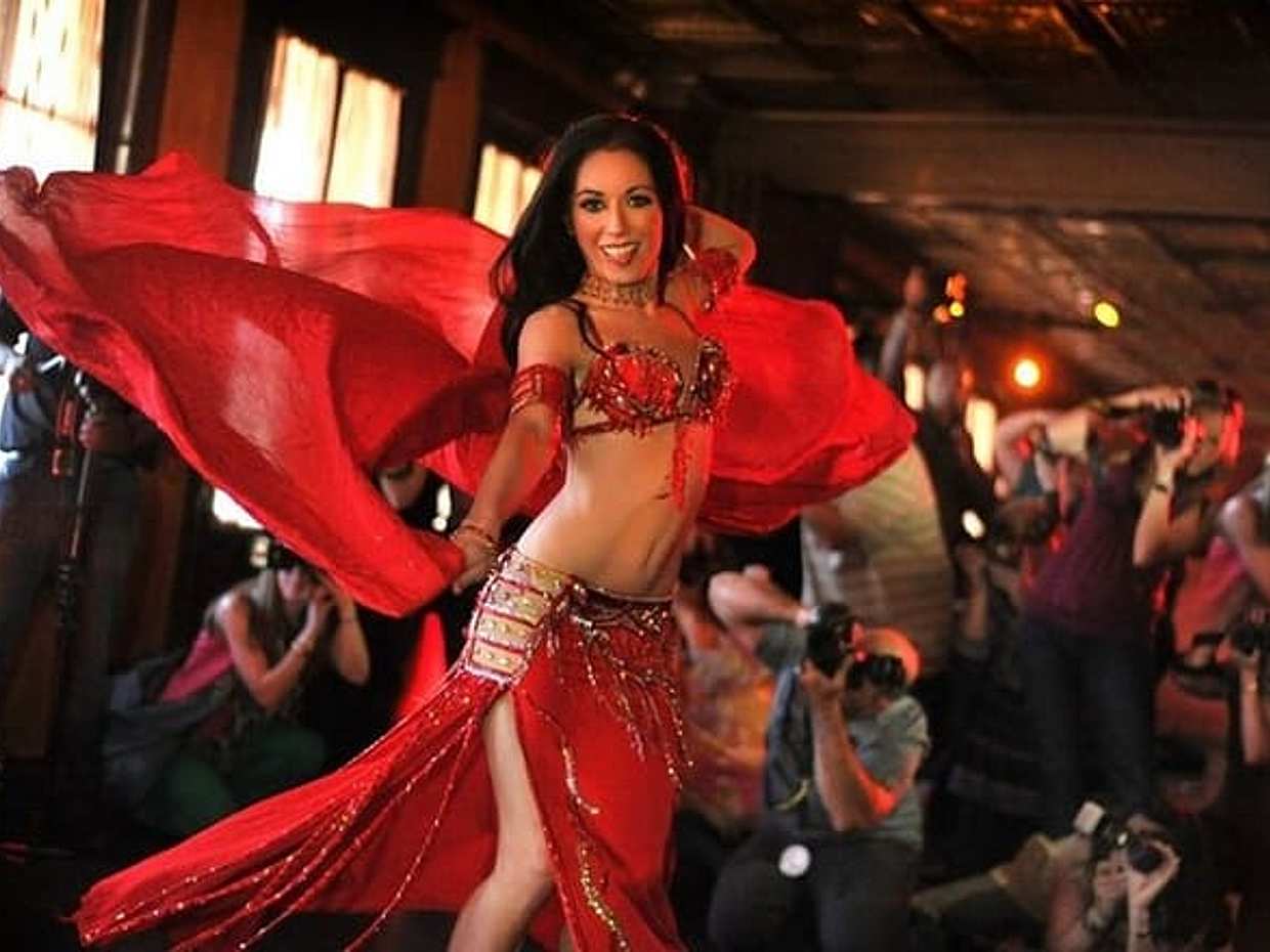 Dinner Cruise 5 Star - 4 Star with Bely Dance - Tanwra Show, photo 3