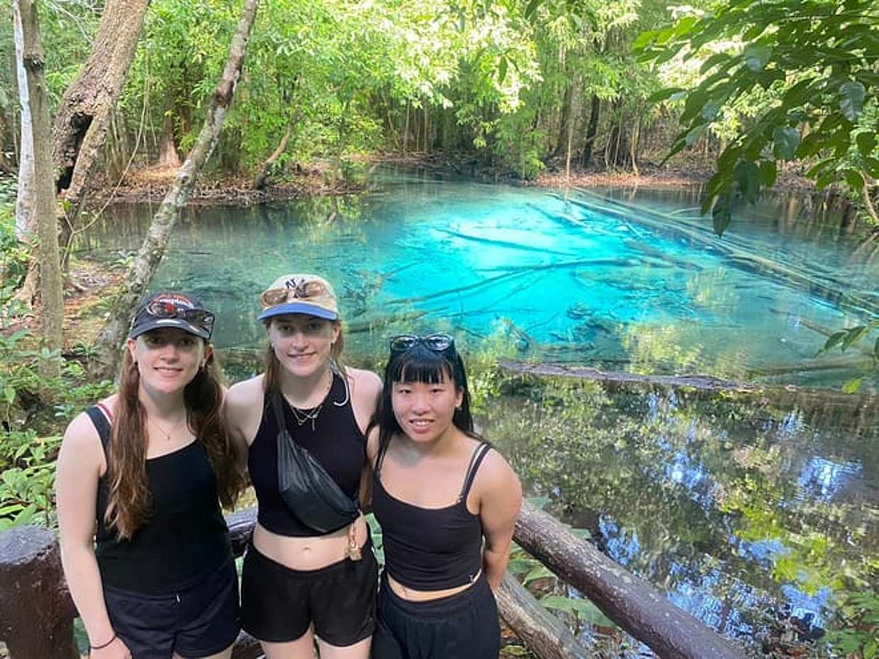 Tiger Cave Temple, Emerald Pool & Hot Springs Tour from Krabi – Full Day, photo 3