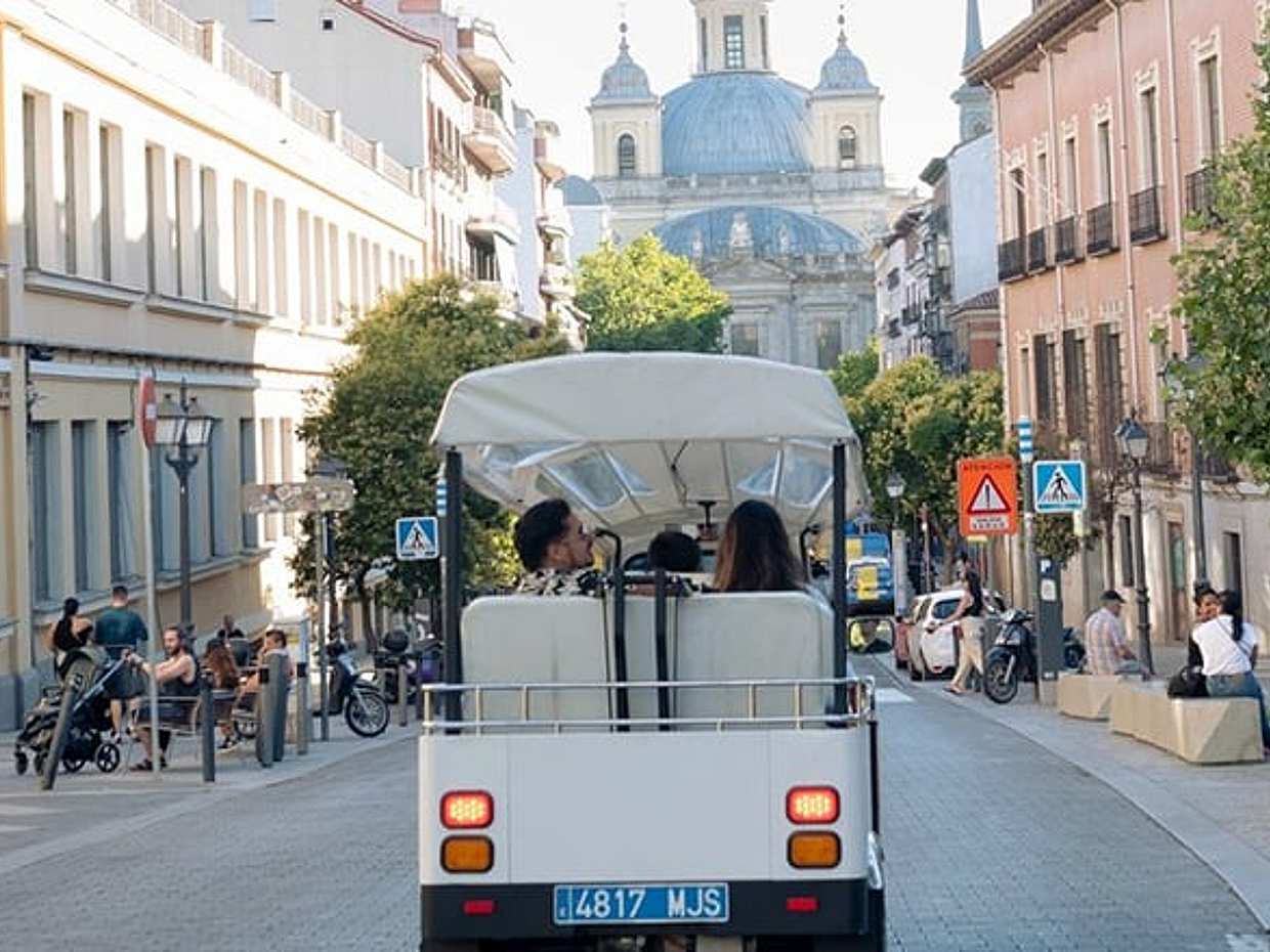 Madrid Private Party Tuk Tuk Tour with Music, photo 4