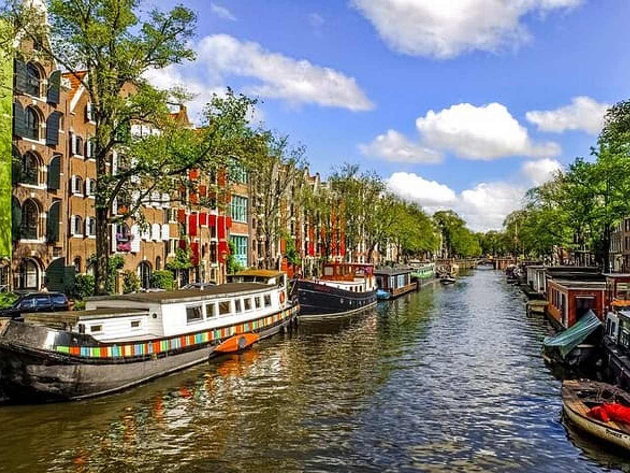 Amsterdam Scavenger Hunt & Highlights Self-Guided Walking Tour in Netherlands, photo 2