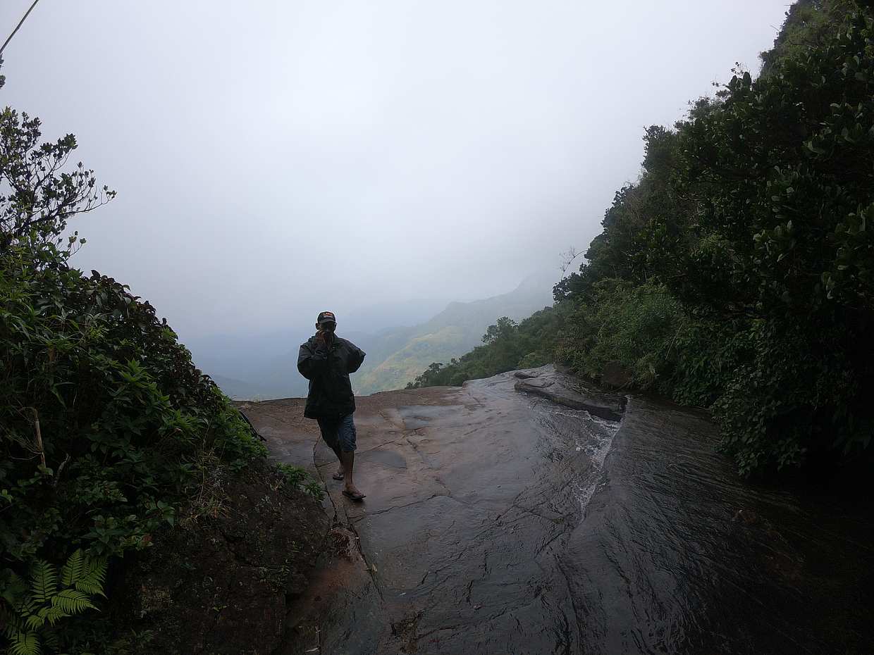 Full Day Waterfall Hiking Tour in Knuckles Mountain Range in Sri Lanka, Kandy, photo 4