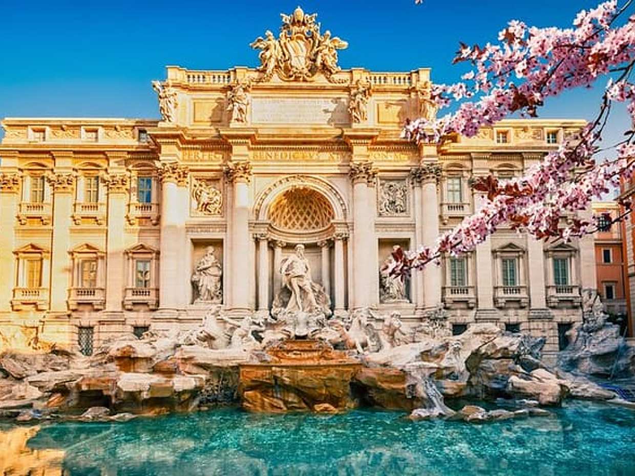 Private Transfer from Florence to Rome with 2h Sightseeing Stop
