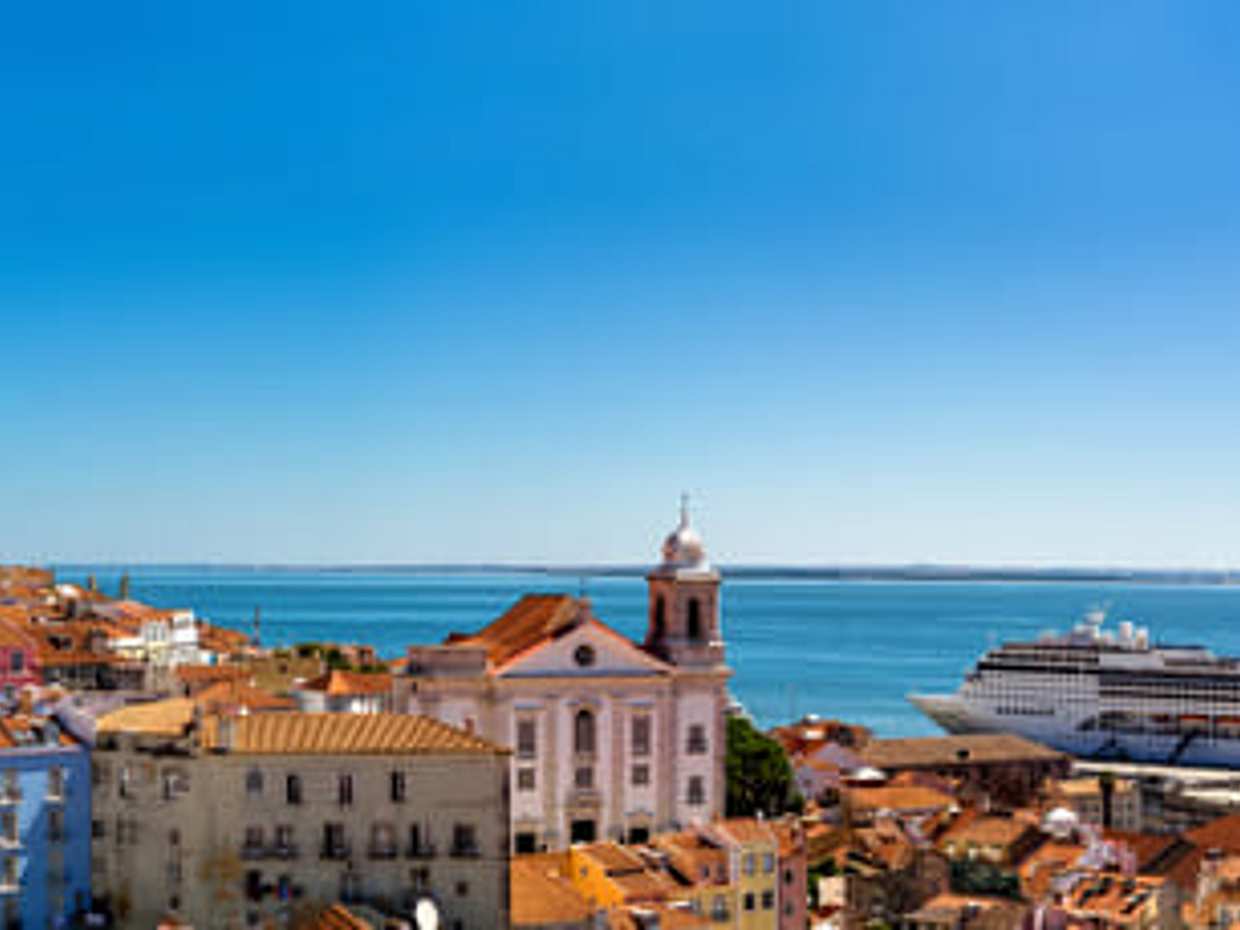 Lisbon, Sintra, Cascais: shore excursion w/ skip-the-line tickets to Pena Palace in Portugal, photo 2