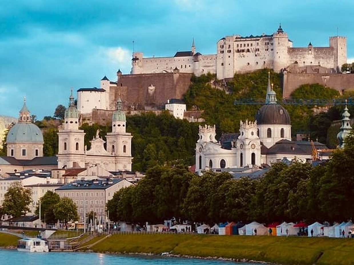 Transfer from Prague to Salzburg with Tour Stop in Cesky Krumlov in Czechia, photo 5