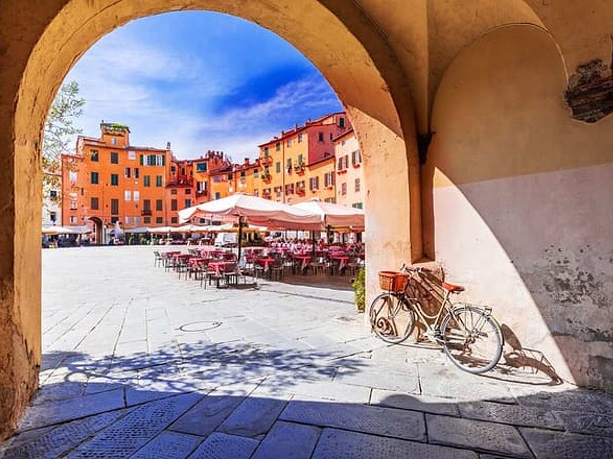 Exclusive Private Pisa & Lucca Experience from Florence