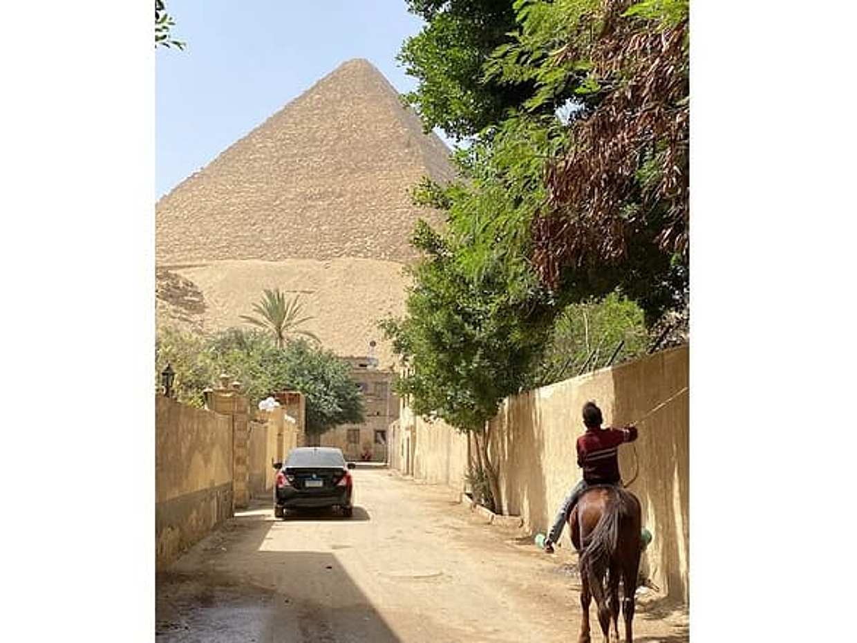 Private Tuk-Tuk Trip in The Great Pyramids Village, photo 4