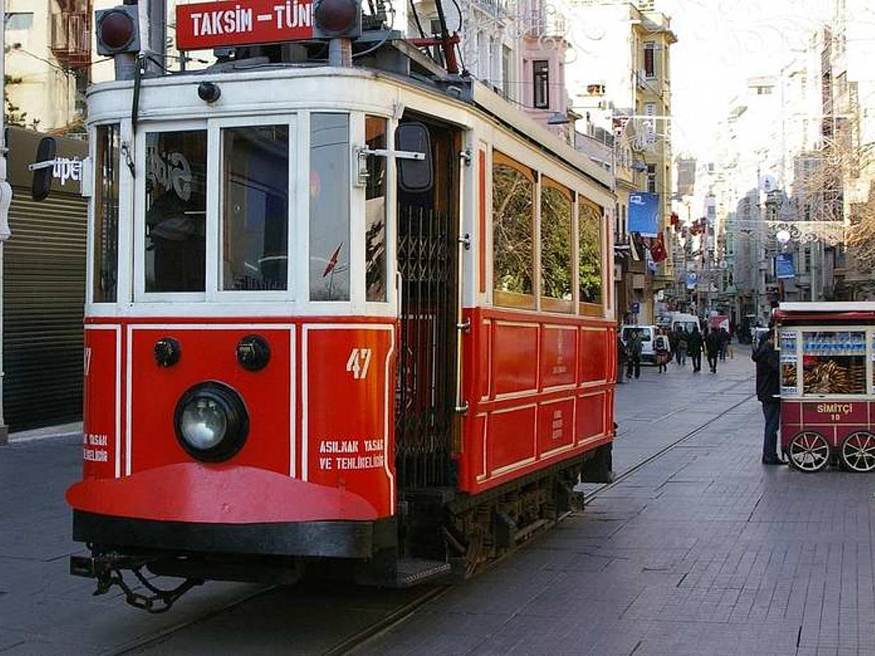 Alternative Two Continents Private Tour in Istanbul, Türkiye, photo 3