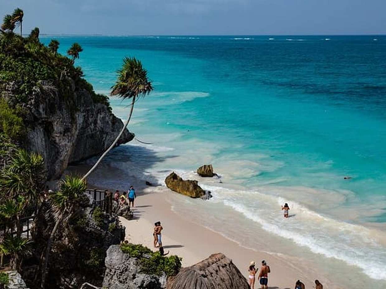 Private Transfer from Cancun to Tulum with a Sightseeing Stop