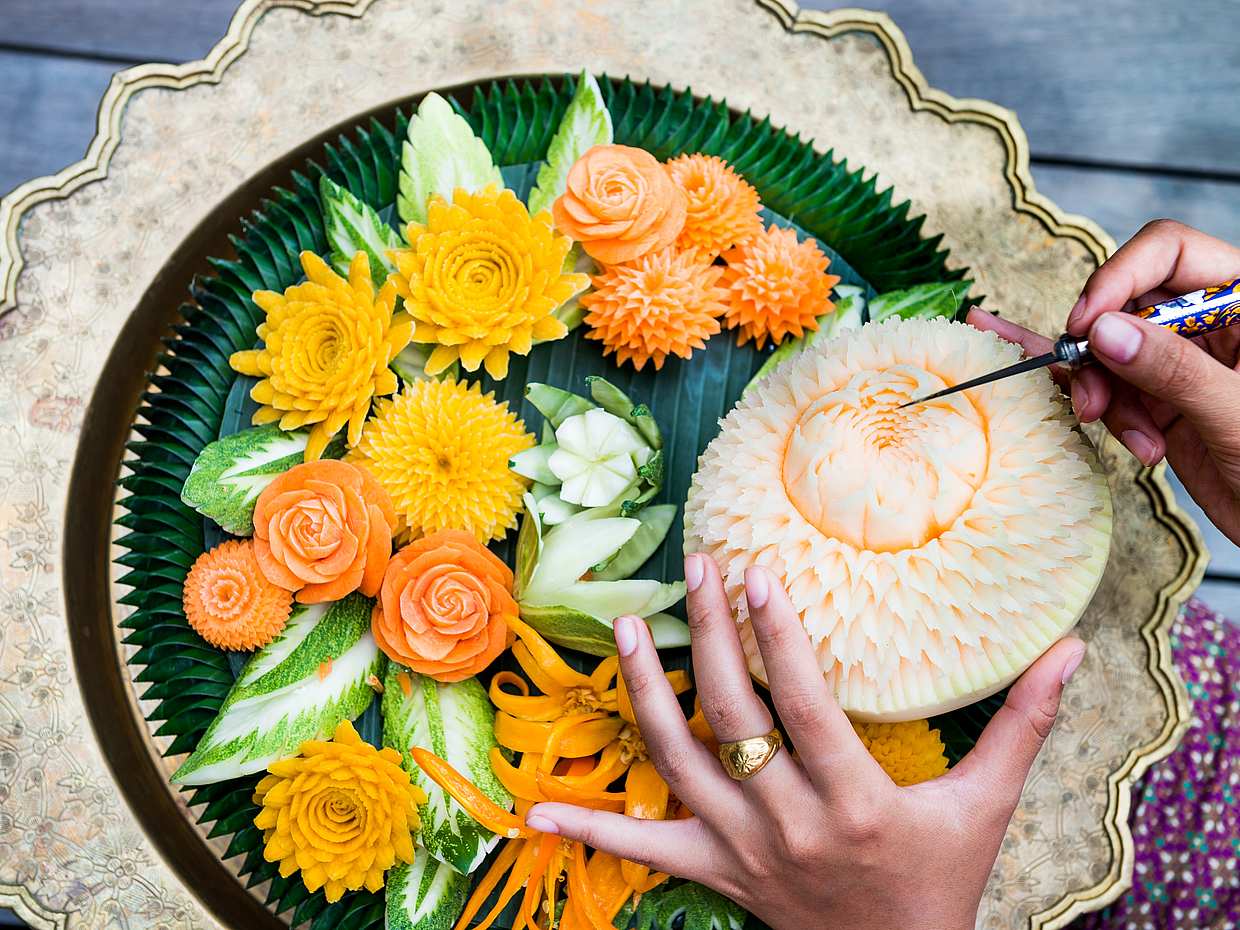 Half-day Professional Thai Fruit and Vegetable Carving Class in Bangkok, Thailand