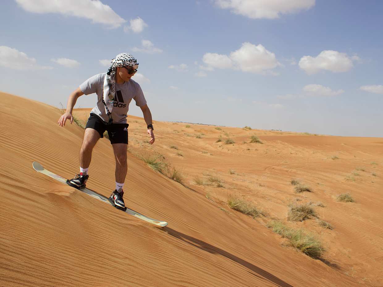 3000cc Dune Buggy+Sand Boarding - Private Experience in United Arab Emirates, Dubai, photo 2