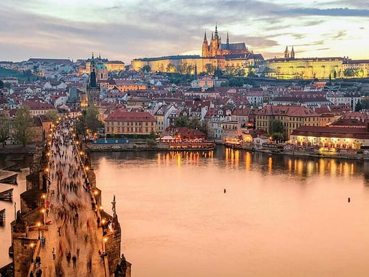 Private Guided Day Tour from Vienna to Prague in Austria, photo 2
