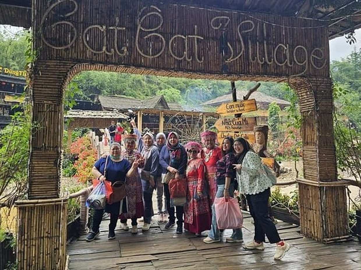Half Day Sapa Cat Cat Explore Waterfall, Workshop, H'mong Local, Vietnam, photo 3