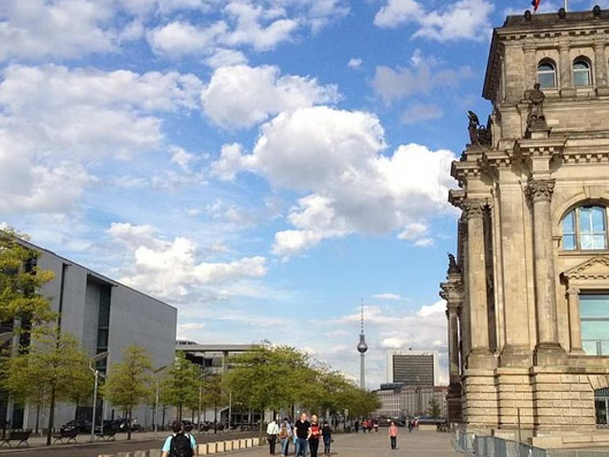 Private Taxi Tour through Berlin East, West and Kiez in Germany, Berlin Cathedral, photo 2