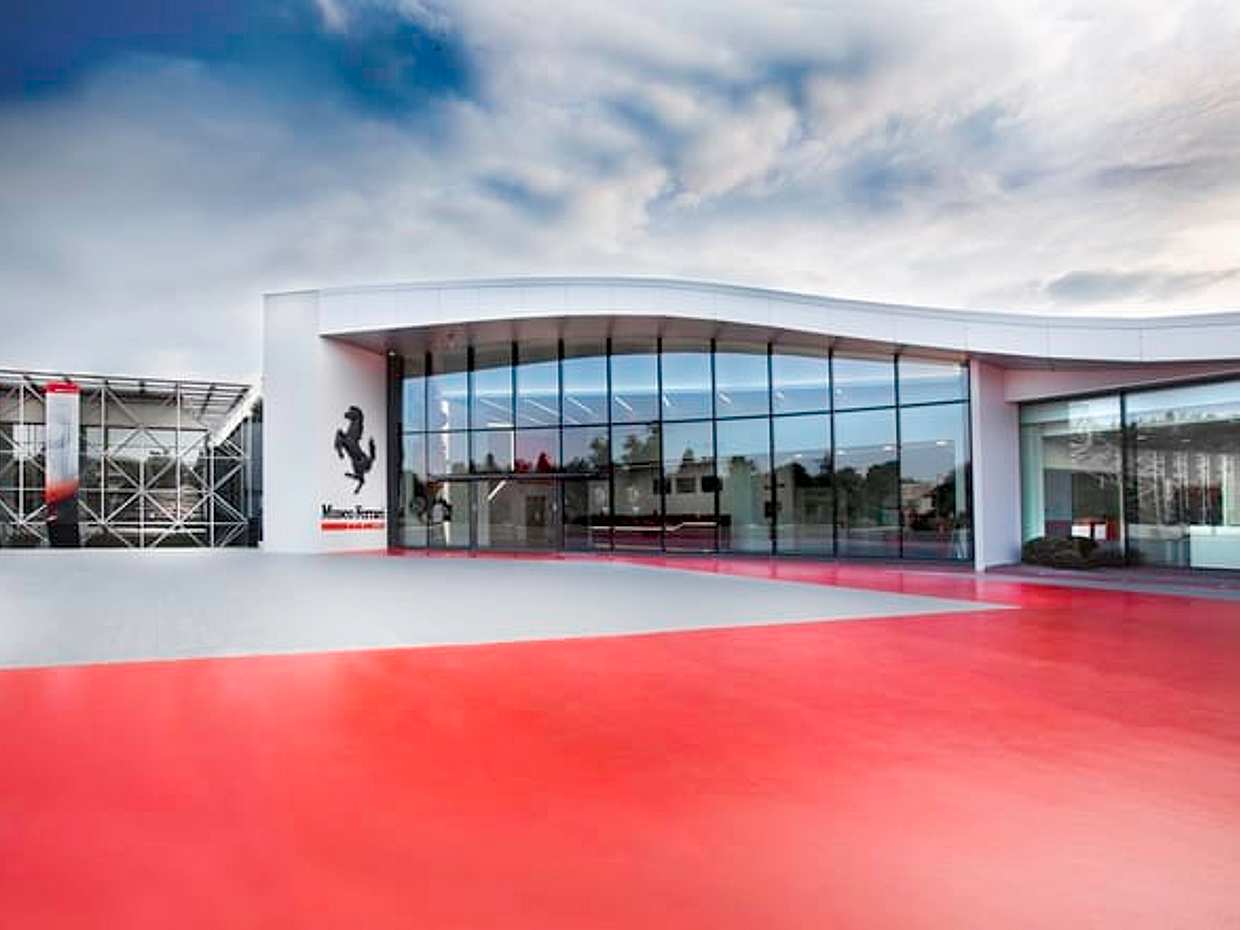 Maranello: Panoramic Shuttle Tour Inside Fiorano track + entrance ticket to Ferrari Museum 