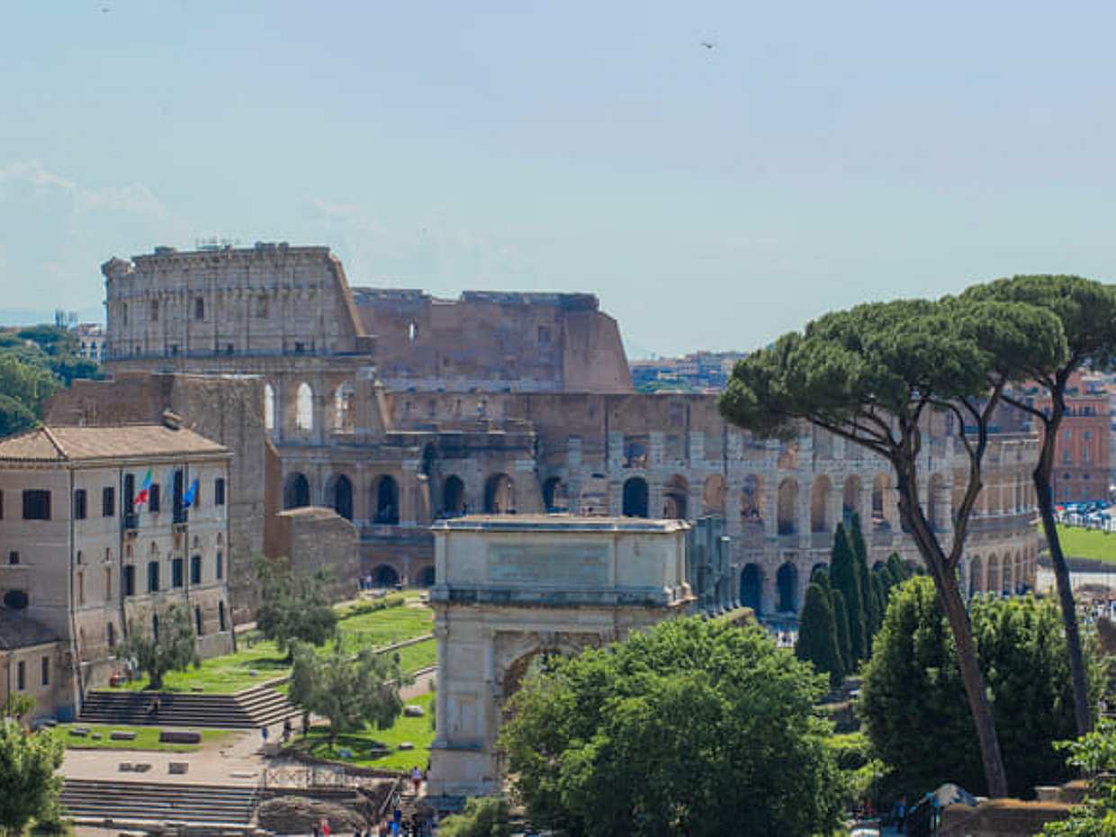 Colosseum, Roman Forum and Palatine Hill Private tour, photo 3