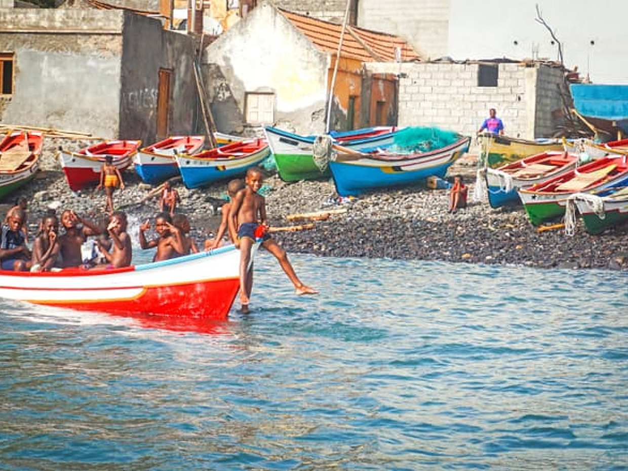 Ribeira da Barca: Boat Trip to the Cave, Snorkeling and BBQ on the beach, photo 2
