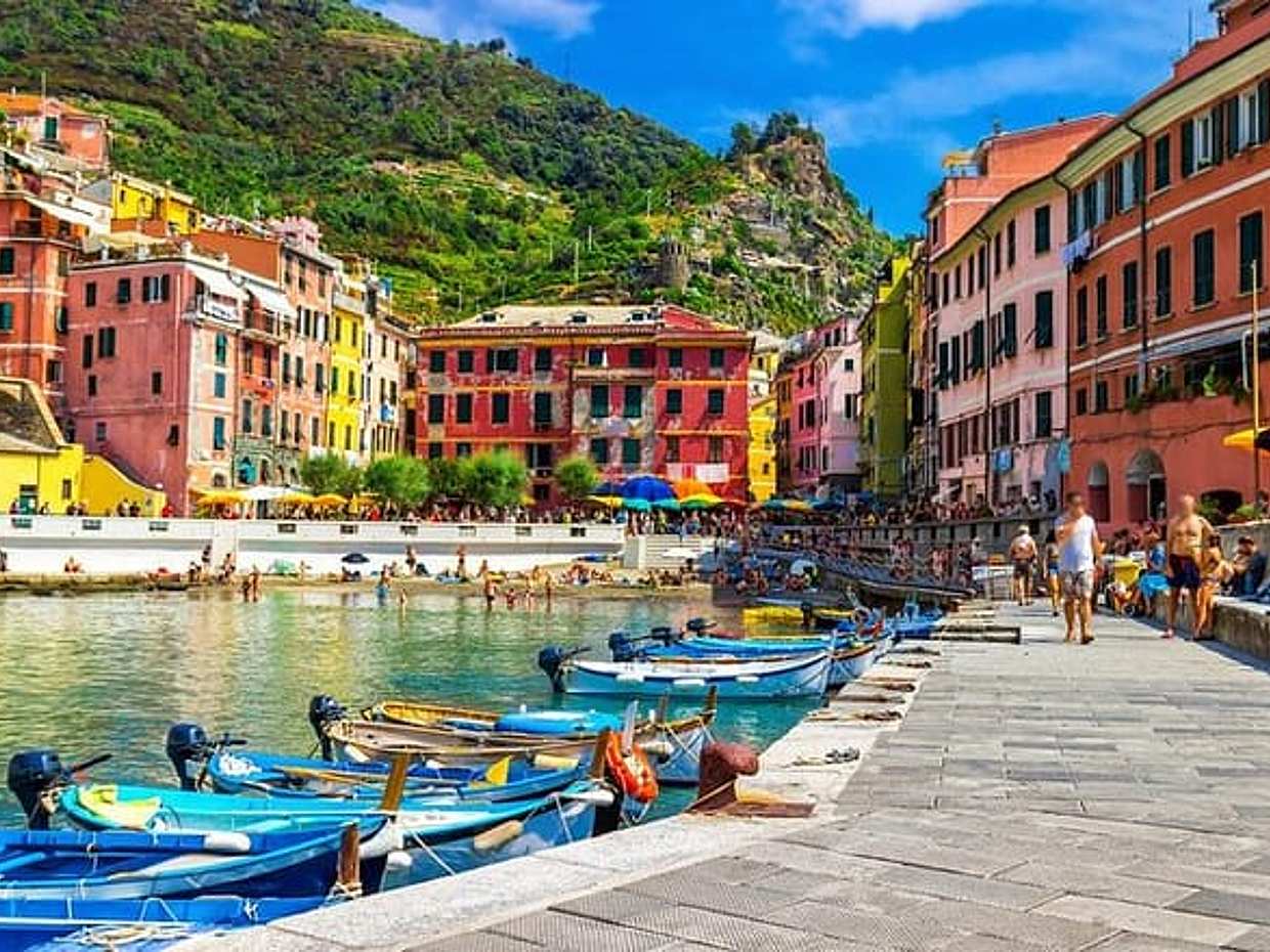 Cinque Terre Small Group Tour with Limoncino Tasting from La Spezia Train Station