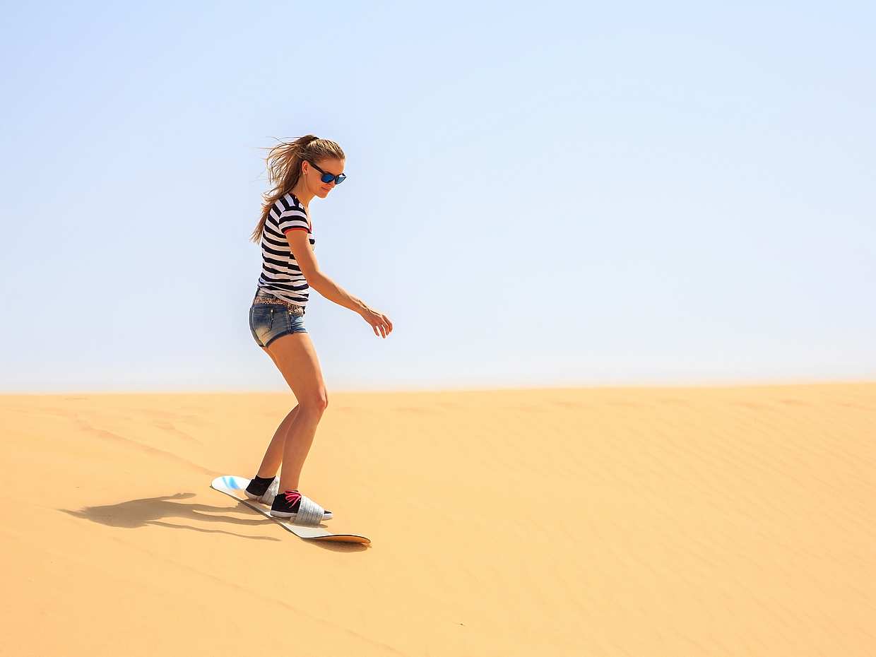 Private Ghost Village Safari Tour with Dune Bashing and Sandboarding in United Arab Emirates, Dubai, photo 3
