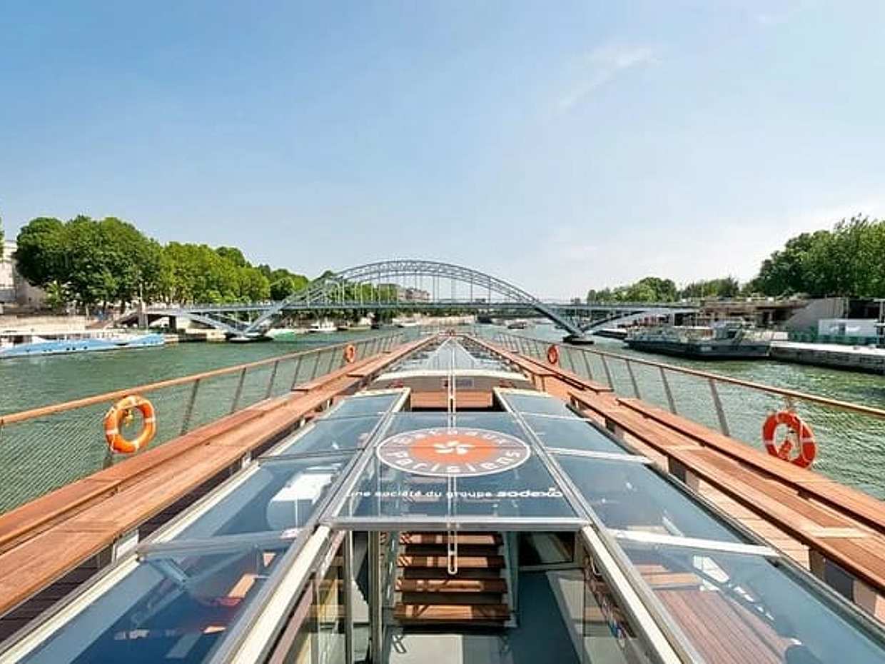 4-Hour Private Saint Germain des pres Tour and Seine River Cruise, photo 2