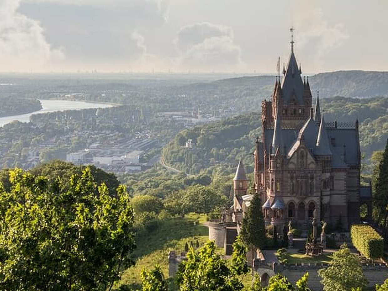 Rechtstreekse transfer van Brugge naar Bonn, Engelssprekende chauffeur in België