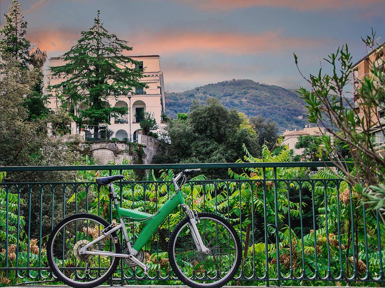 Enogastronomische Radtour in Sorrent in Italien, Sorrent E-Bike.
