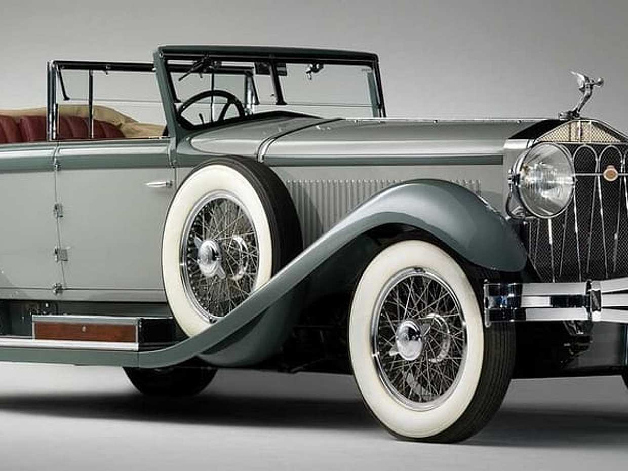 Private Vintage Car Half day Tour with Eiffel Summit & Waffle, photo 2