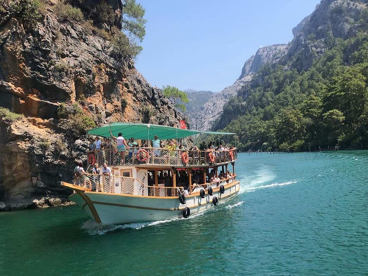 Malachite Kingdom: Excursión en barco por el Cañón Verde desde Alanya en Turquía
, photo 5
