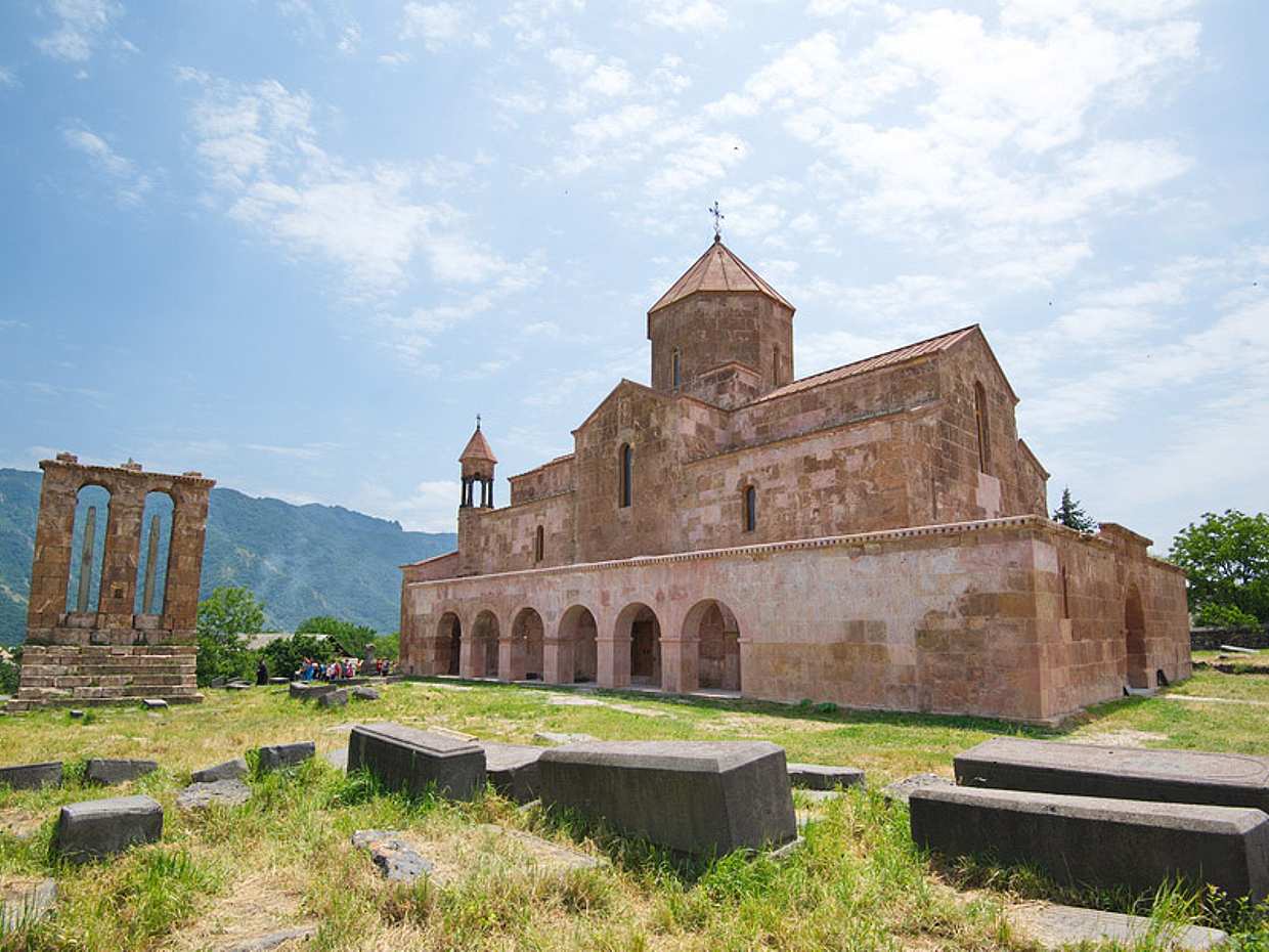Private Tour to Zarni-Parni Caves, Odzun, Sanahin and Haghpat, photo 3