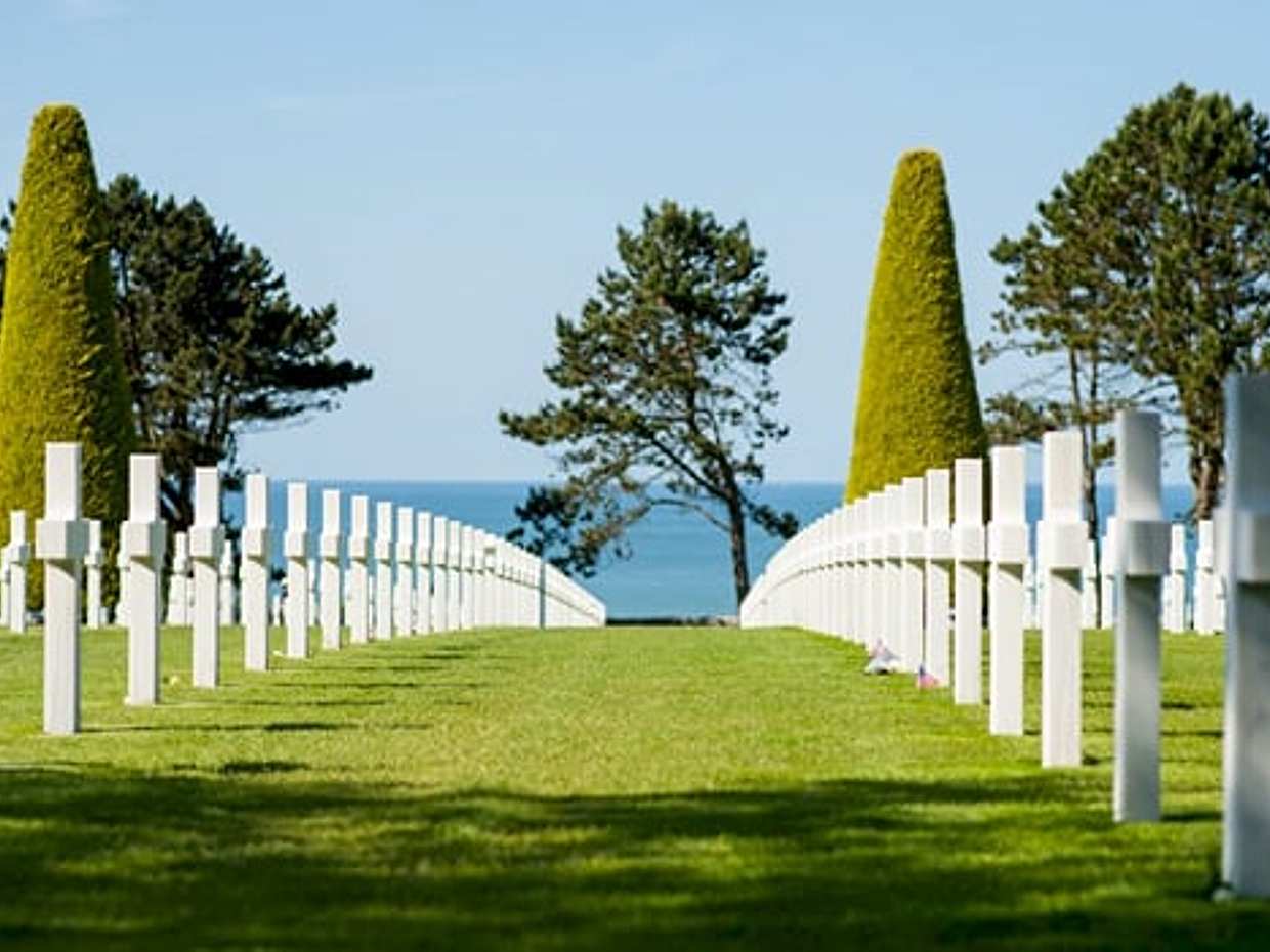 Le Havre: Private D-Day Beaches Tour with English Speaking Driver-Guide