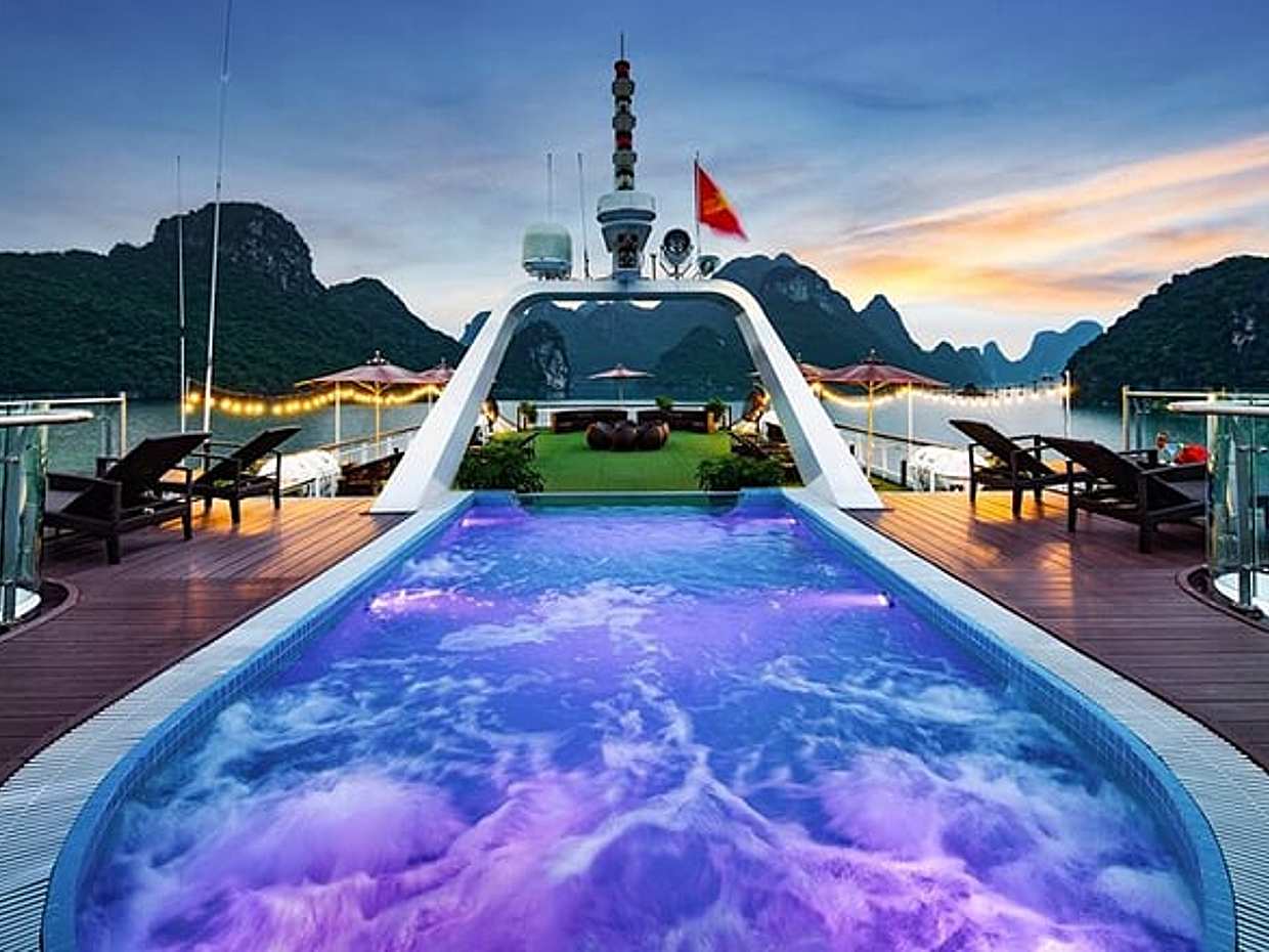 Dora Cruise Luxury Halong Bay Overnight Cruise Transfer Included, photo 4