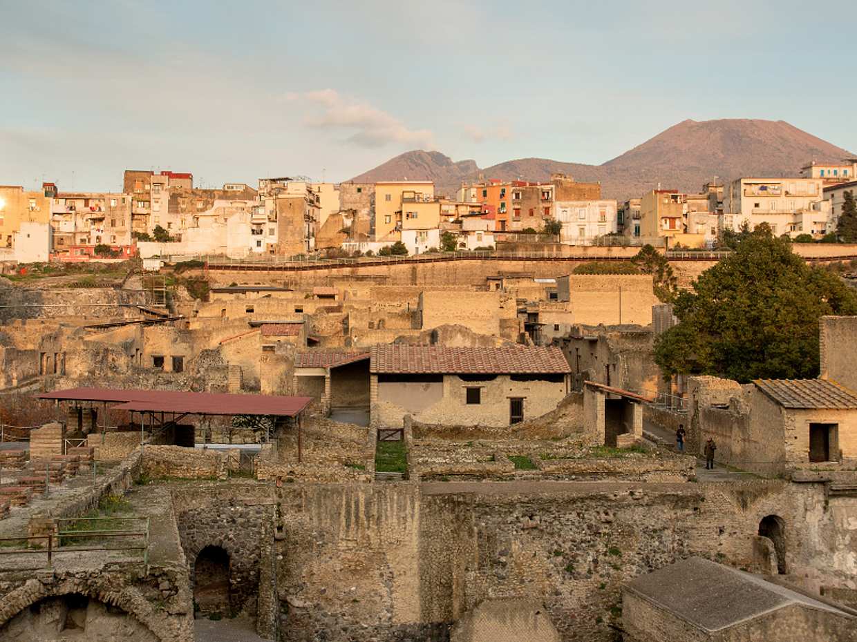 "Excursion quotidienne Pompéi et Herculanum au départ de Naples avec déjeuner pizza en Italie"