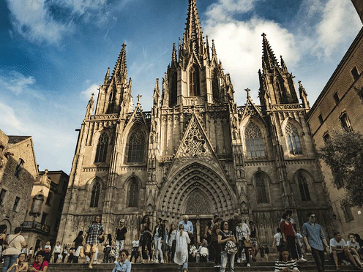 Barcelona Old City Walking Tour + 1H Boat Cruise, photo 3