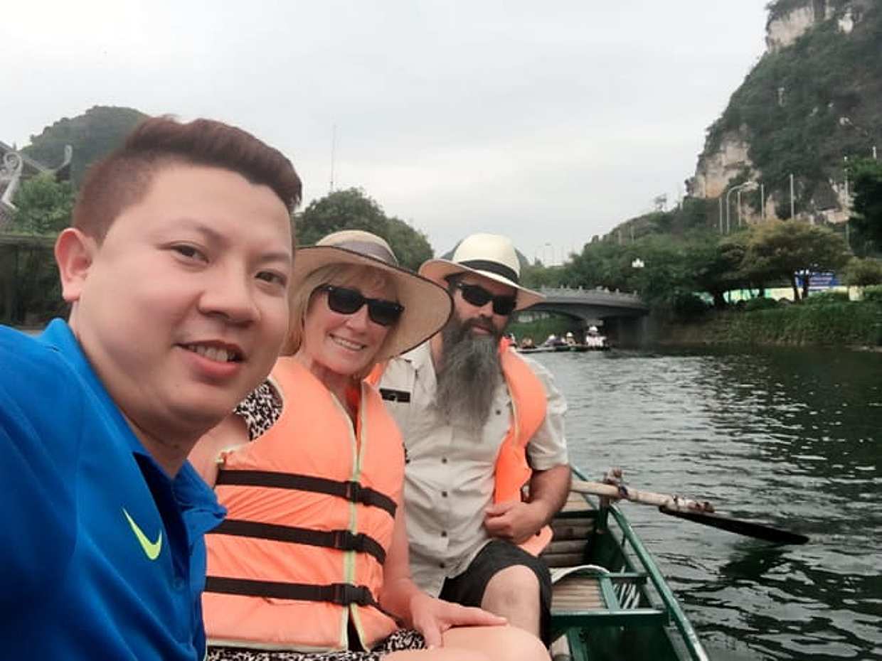 Ninh Binh Day Trip To Hoa Lu Capital & Sampan Boat to Tam Coc, Vietnam, photo 3