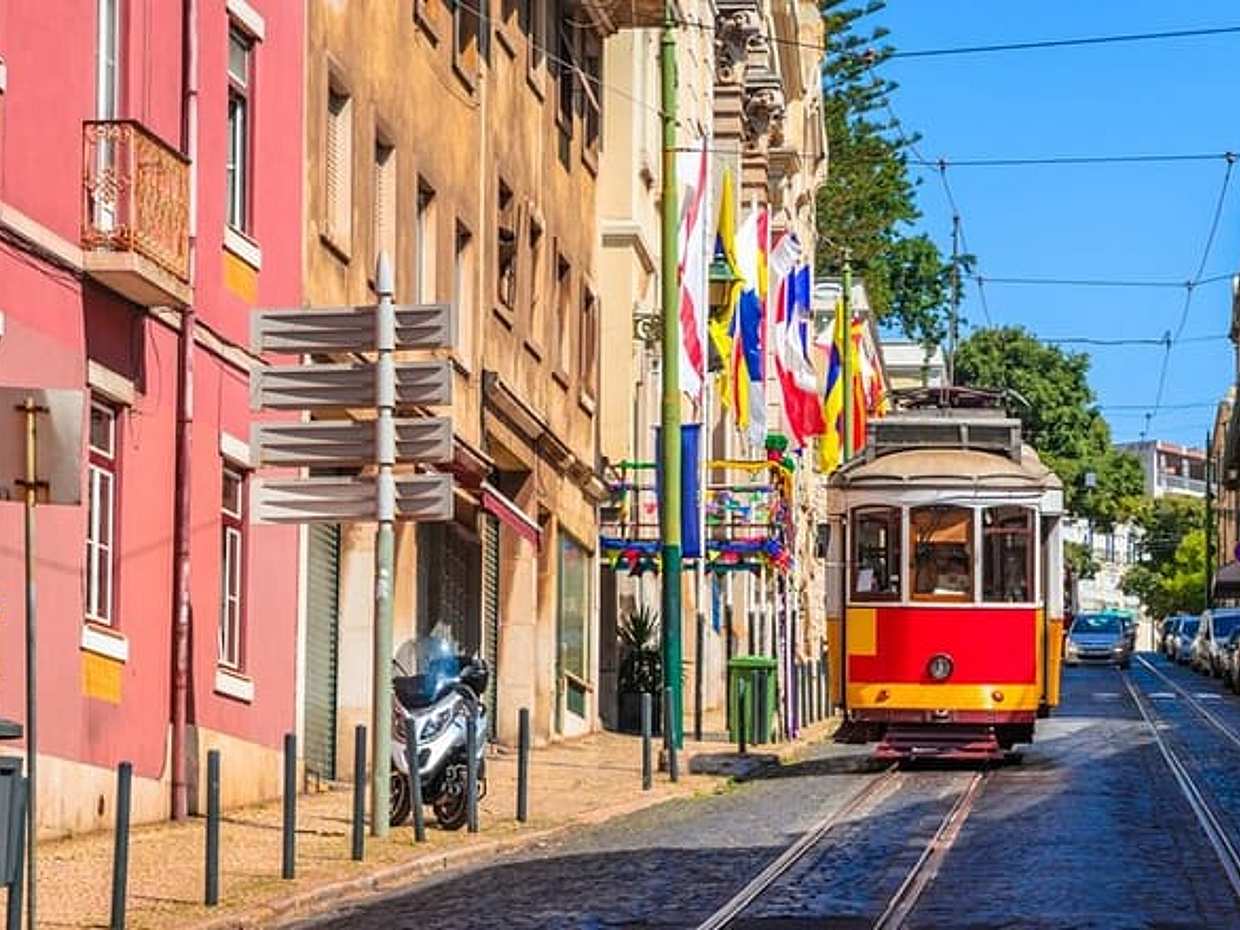Mysteries of Alfama: Lisbon Exploration Game and Tour in Portugal